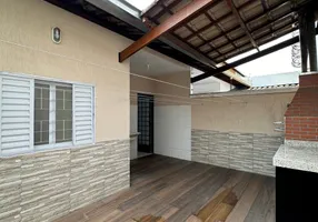 Foto 1 de Casa com 2 Quartos à venda, 90m² em Castelo, Belo Horizonte