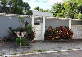 Foto 1 de Casa com 3 Quartos para venda ou aluguel, 327m² em Jardim Vinte e Cinco de Agosto, Duque de Caxias