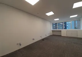 Foto 1 de Sala Comercial para alugar, 34m² em Jardim Botânico, Porto Alegre