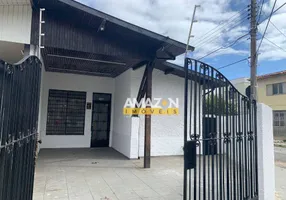 Foto 1 de Casa com 2 Quartos para alugar, 90m² em Centro, Taubaté