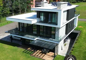 Foto 1 de Casa de Condomínio com 3 Quartos à venda, 530m² em Altos Pinheiros, Canela