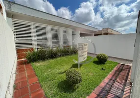Foto 1 de Casa com 3 Quartos à venda, 218m² em Moncoes, Londrina