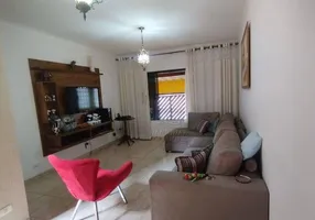 Foto 1 de Sobrado com 3 Quartos à venda, 200m² em Jardim Ana Maria, Santo André