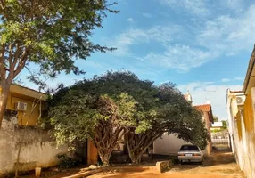 Foto 1 de Casa com 3 Quartos à venda, 150m² em Setor Sul, Goiânia