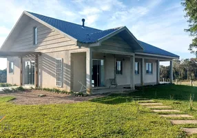 Foto 1 de Fazenda/Sítio com 3 Quartos à venda, 150m² em Colonia Marcelino, São José dos Pinhais