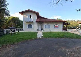 Foto 1 de Sobrado com 3 Quartos à venda, 314m² em Fazenda Ilha, Embu-Guaçu
