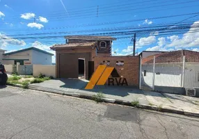 Foto 1 de Sobrado com 3 Quartos para venda ou aluguel, 194m² em Vila Zanela, Franco da Rocha
