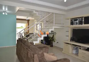 Foto 1 de Casa de Condomínio com 3 Quartos à venda, 195m² em Santo Inácio, Curitiba