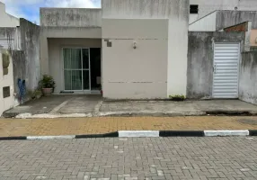 Foto 1 de Casa de Condomínio com 2 Quartos à venda, 62m² em Papagaio, Feira de Santana