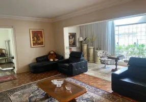 Foto 1 de Casa com 4 Quartos à venda, 390m² em Jardim Paulista, São Paulo