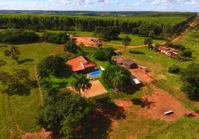 Foto 1 de Fazenda/Sítio à venda, 10m² em Centro, Prata