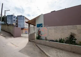 Foto 1 de Apartamento com 2 Quartos à venda, 49m² em Granja dos Cavaleiros, Macaé