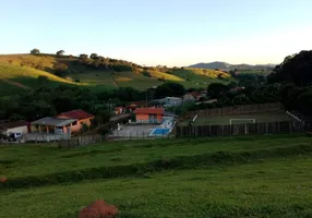 Foto 1 de Fazenda/Sítio com 3 Quartos à venda, 150m² em , Ouro Fino