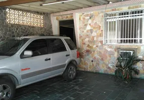 Foto 1 de Casa com 2 Quartos à venda, 180m² em Vila Cascatinha, São Vicente