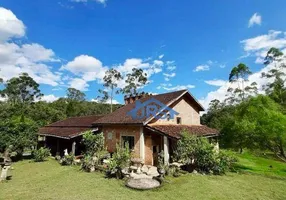 Foto 1 de Fazenda/Sítio com 4 Quartos à venda, 250m² em , Tapiraí