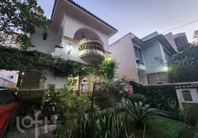 Foto 1 de Casa com 4 Quartos à venda, 329m² em Grajaú, Rio de Janeiro