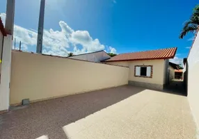 Foto 1 de Casa com 2 Quartos à venda, 76m² em Itaoca, Mongaguá