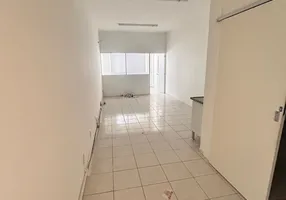 Foto 1 de Sala Comercial com 1 Quarto à venda, 30m² em Praia da Costa, Vila Velha