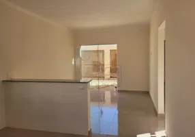 Foto 1 de Casa com 2 Quartos à venda, 72m² em , Serrana