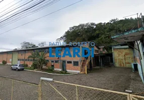 Foto 1 de Galpão/Depósito/Armazém para alugar, 2000m² em Fundos, Biguaçu