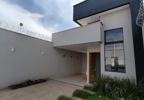 Foto 1 de Casa com 3 Quartos à venda, 94m² em Parque Trindade, Aparecida de Goiânia
