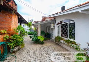 Foto 1 de Casa com 3 Quartos à venda, 145m² em Anita Garibaldi, Joinville