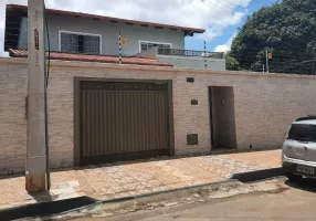 Foto 1 de Casa com 5 Quartos à venda, 259m² em Parque Brasilia 2 Etapa, Anápolis