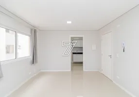 Foto 1 de Apartamento com 2 Quartos à venda, 58m² em Água Verde, Curitiba