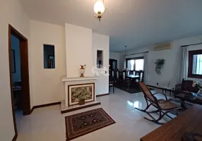 Foto 1 de Casa com 3 Quartos à venda, 197m² em Marechal Rondon, Canoas