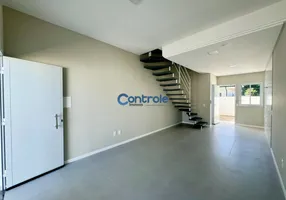 Foto 1 de Casa de Condomínio com 2 Quartos à venda, 65m² em Sertao do Maruim, São José