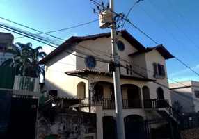 Foto 1 de Casa com 4 Quartos à venda, 400m² em Santa Lúcia, Belo Horizonte