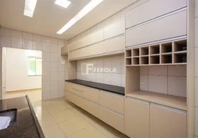 Foto 1 de Casa com 3 Quartos à venda, 200m² em Setor Leste, Gama