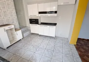 Foto 1 de Casa com 2 Quartos para alugar, 100m² em Parque São Lucas, São Paulo