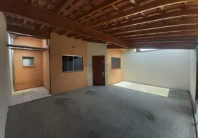 Foto 1 de Casa com 2 Quartos para alugar, 63m² em , Tremembé