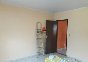 Foto 1 de Casa com 2 Quartos à venda, 75m² em Vila Marieta, São Paulo