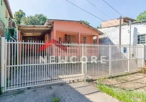 Foto 1 de Casa com 3 Quartos à venda, 100m² em Vila Nova, Porto Alegre