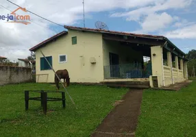 Foto 1 de Fazenda/Sítio com 2 Quartos à venda, 130m² em Borda da Mata, Caçapava