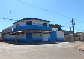 Foto 1 de Galpão/Depósito/Armazém com 2 Quartos à venda, 501m² em Parque Residencial Aeroporto, Maringá