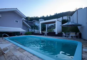 Foto 1 de Casa com 4 Quartos à venda, 293m² em Trindade, Florianópolis