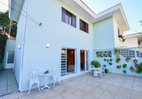 Foto 1 de Sobrado com 3 Quartos à venda, 190m² em Vila Romana, São Paulo