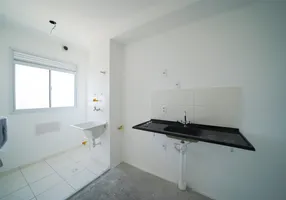 Foto 1 de Apartamento com 2 Quartos à venda, 41m² em Vila das Belezas, São Paulo