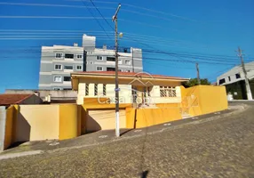 Foto 1 de Casa com 4 Quartos à venda, 200m² em Órfãs, Ponta Grossa