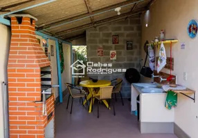 Foto 1 de Casa com 5 Quartos à venda, 360m² em Enseada Azul, Guarapari