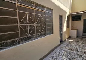 Foto 1 de Casa com 1 Quarto para alugar, 60m² em Colubandê, São Gonçalo