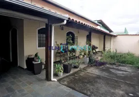 Foto 1 de Casa com 4 Quartos à venda, 266m² em Jardim Industrial, Contagem
