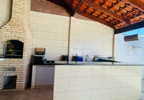 Foto 1 de Casa com 3 Quartos à venda, 202m² em Granada, Uberlândia