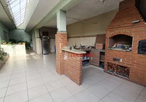 Foto 1 de Casa com 3 Quartos à venda, 301m² em Parque Santo Antônio, Guarulhos
