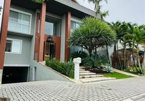 Foto 1 de Casa de Condomínio com 4 Quartos à venda, 1380m² em Barra da Tijuca, Rio de Janeiro