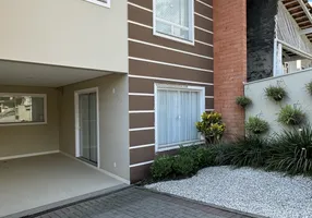 Foto 1 de Sobrado com 3 Quartos à venda, 115m² em Itoupava Central, Blumenau