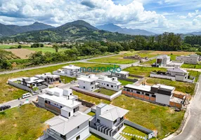 Foto 1 de Lote/Terreno à venda, 360m² em Vila Becker, Santo Amaro da Imperatriz